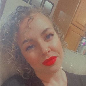 Meet your Posher, Tambray